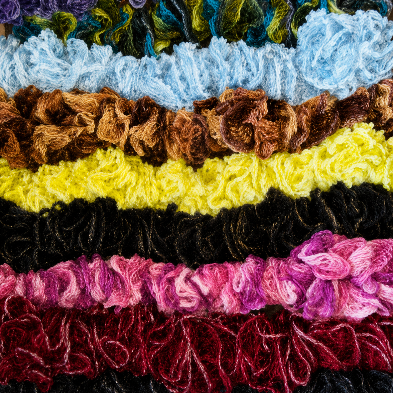 Bracha knitted scarfs